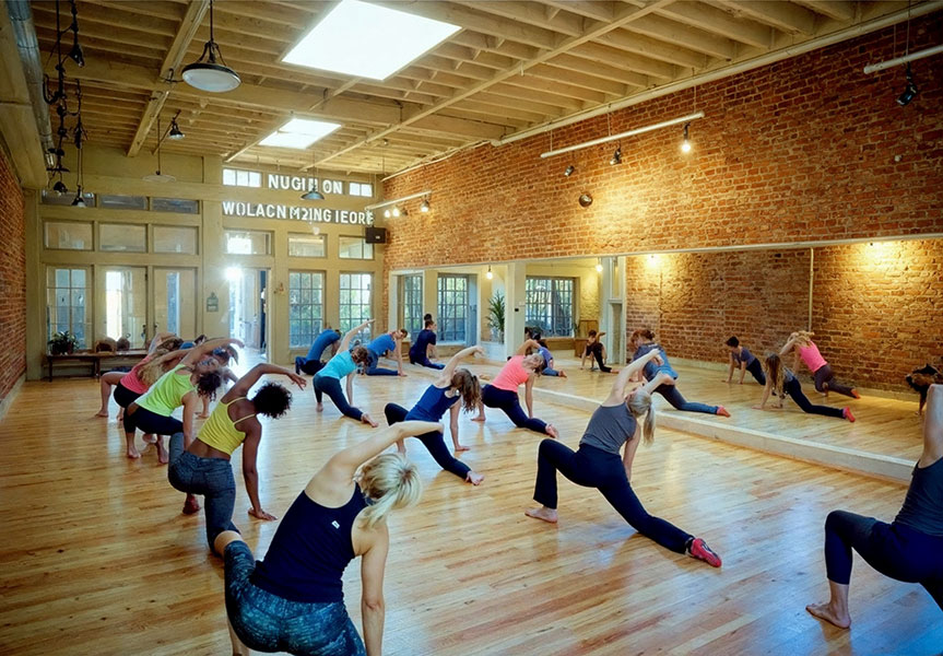 ACOD__a-dimly-lit-yoga-studio-at-dawn-with-soft-studio-l__86730